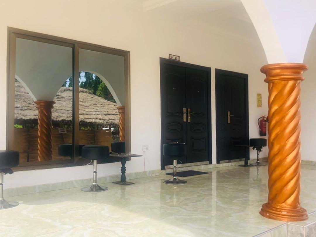 Nana'S Holiday Let Adenta Bagian luar foto
