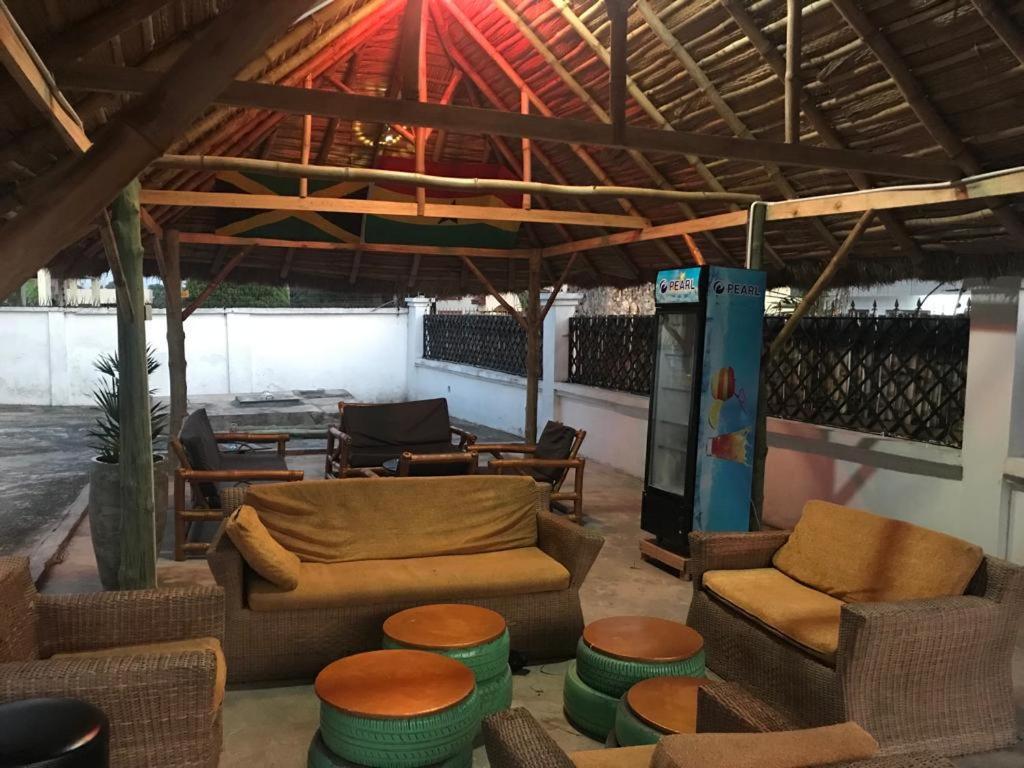Nana'S Holiday Let Adenta Bagian luar foto